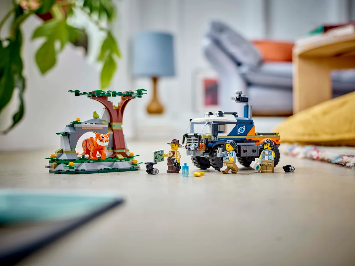 LEGO Jungle Explorer Off-Road Truck (60426) - Bild 6