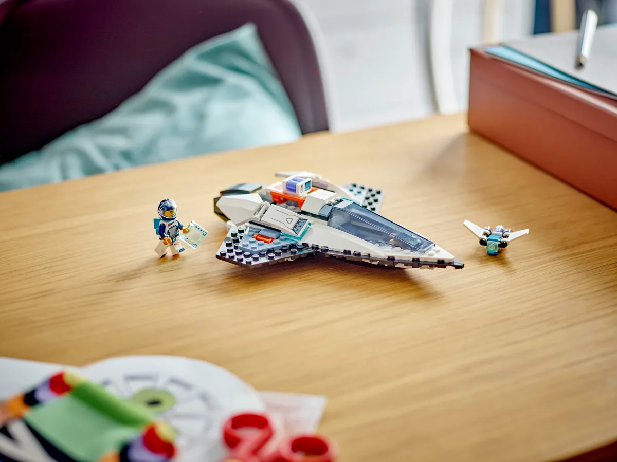 LEGO Interstellar Spaceship (60430) - image 8