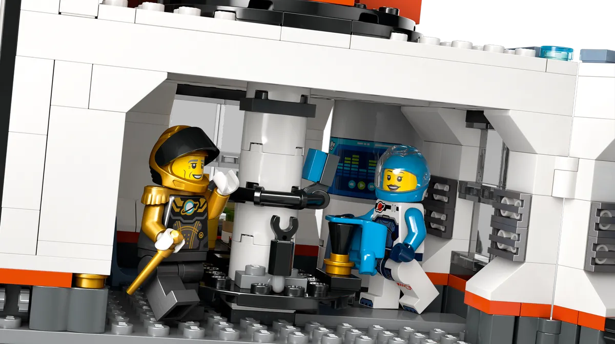LEGO Space Base and Rocket Launchpad (60434) - image 3