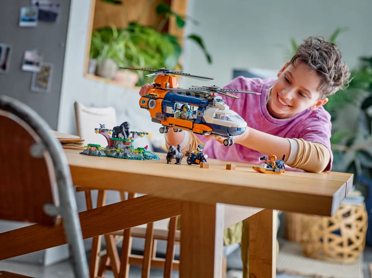 LEGO Jungle Explorer Helicopter at Base Camp (60437) - Bild 6