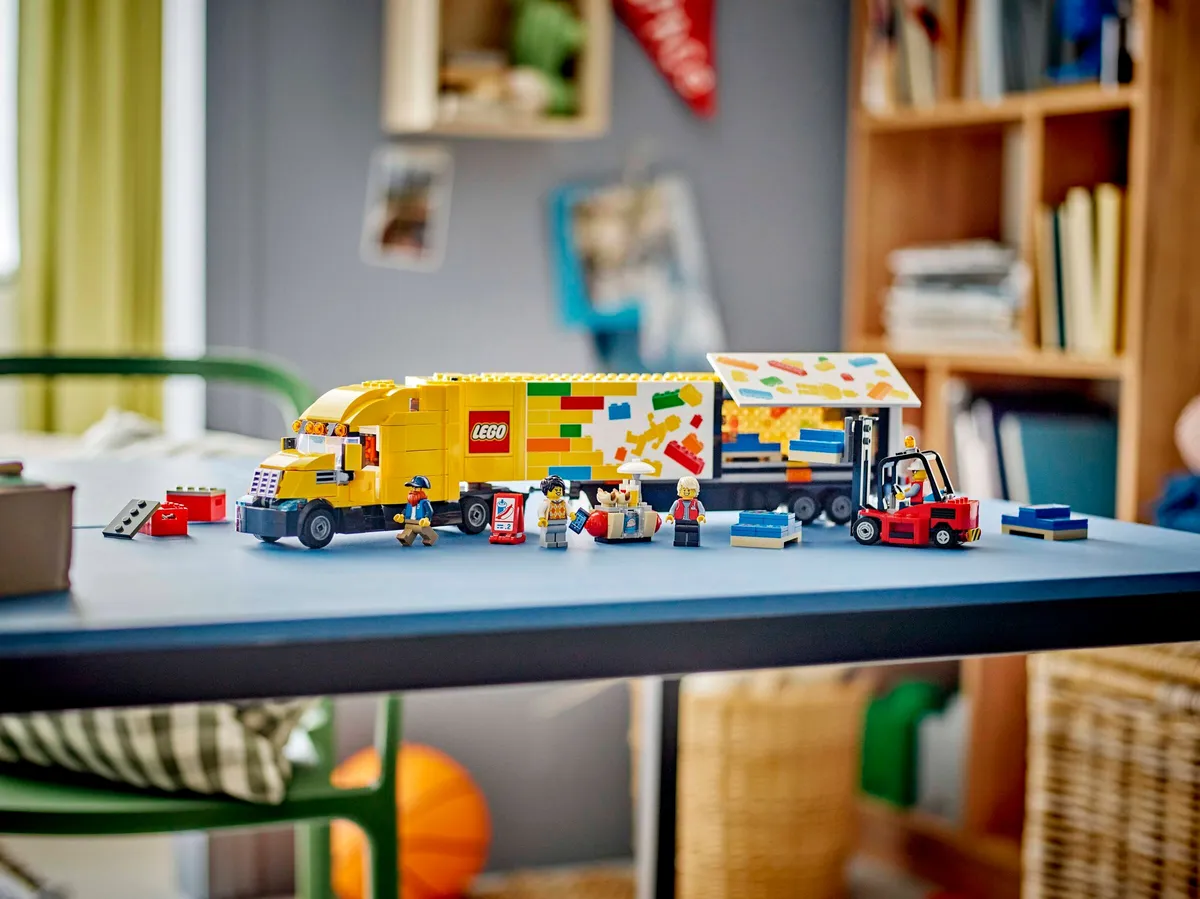 LEGO Yellow Delivery Truck (60440) - Bild 10