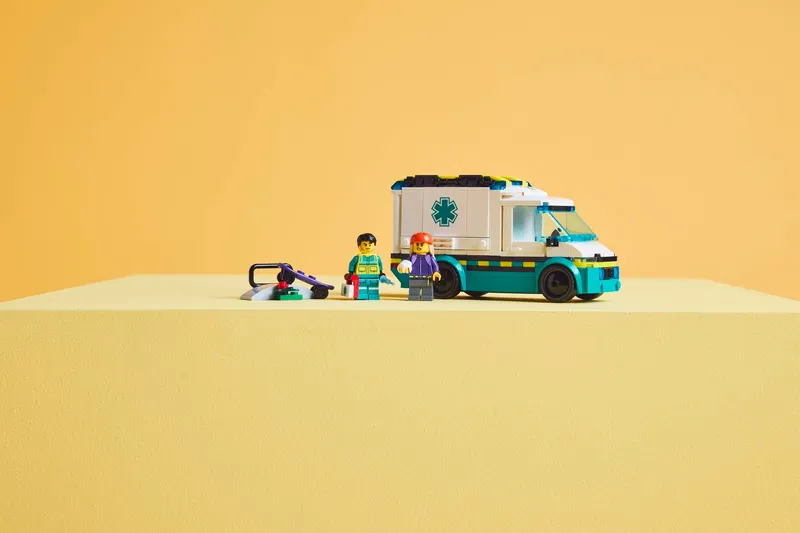 Emergency Ambulance de LEGO – photo du produit 10 sur 11