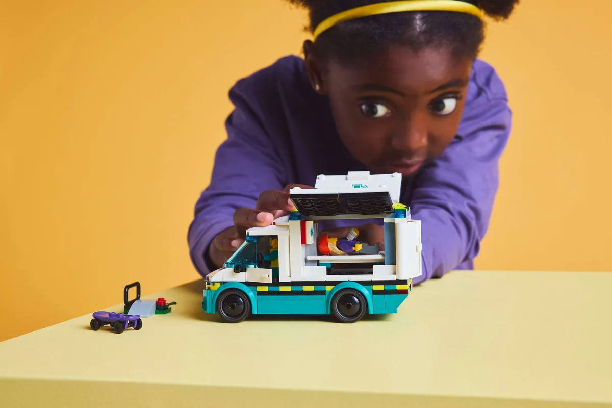 LEGO Emergency Ambulance (60451) - Bild 6
