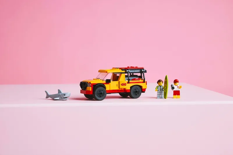 Lifeguard Beach Rescue Truck by LEGO – product photo 8 of 10