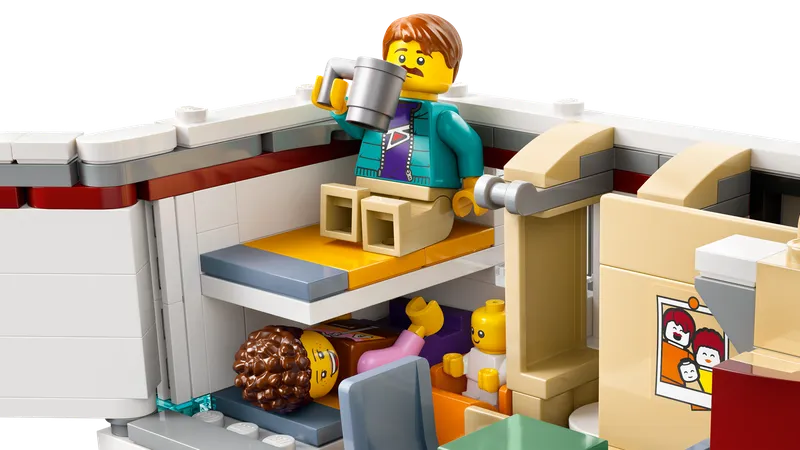 Holiday Adventure Camper Van fra LEGO – produktbillede 5 af 11