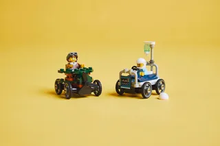 Airplane vs. Hospital Bed Race Car Pack by LEGO – product photo 6 of 8