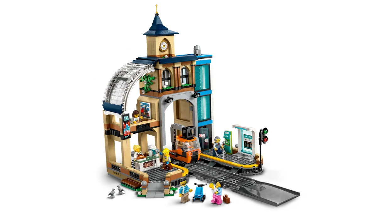 LEGO Central Train Station (60469) - image 3