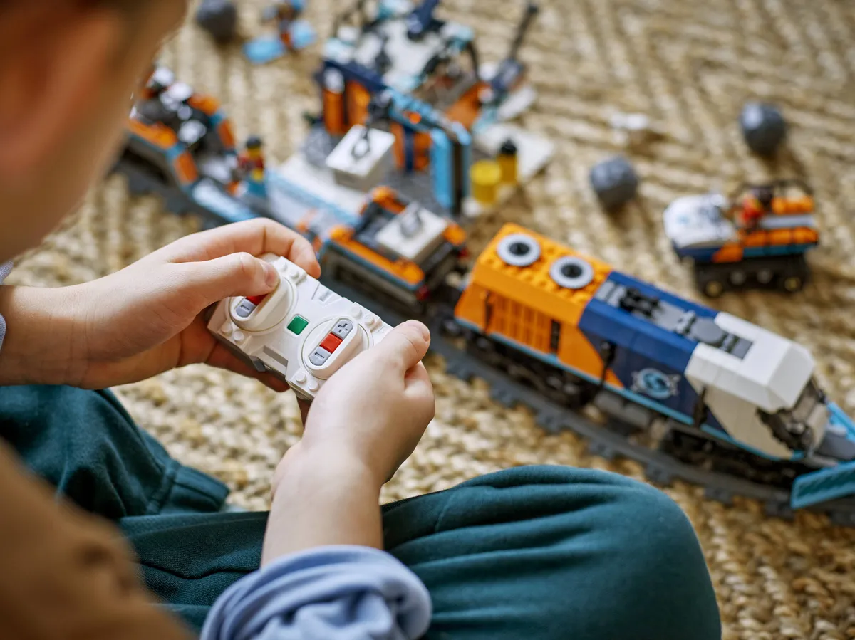 LEGO Explorers' Arctic Polar Express Train (60470) - Bild 6