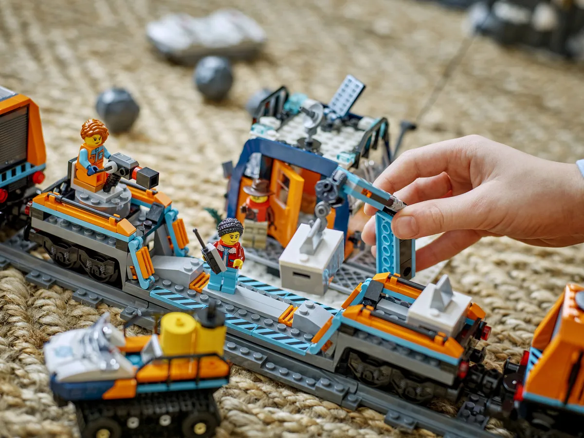 LEGO Explorers' Arctic Polar Express Train (60470) - Bild 7