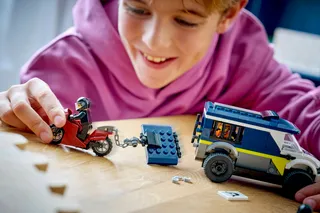 Police Prisoner Transport Van de LEGO – photo du produit 7 sur 10