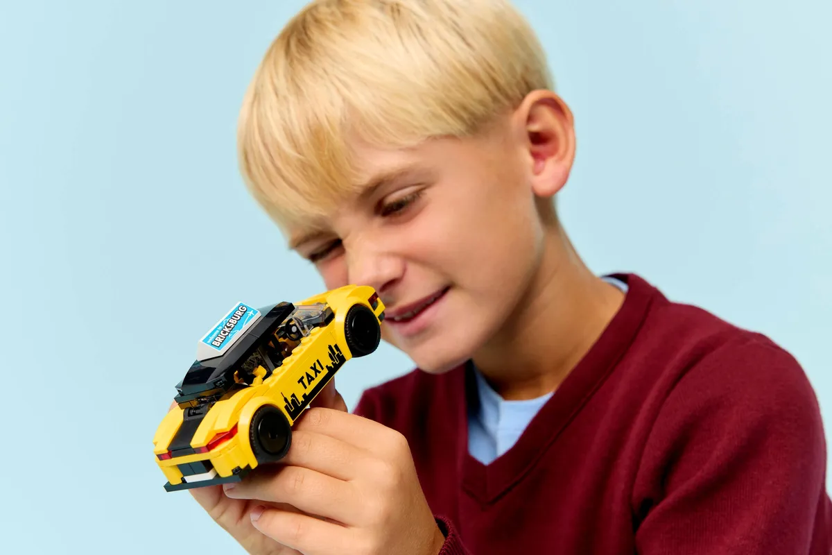LEGO Yellow Taxi (60487) - Bild 9