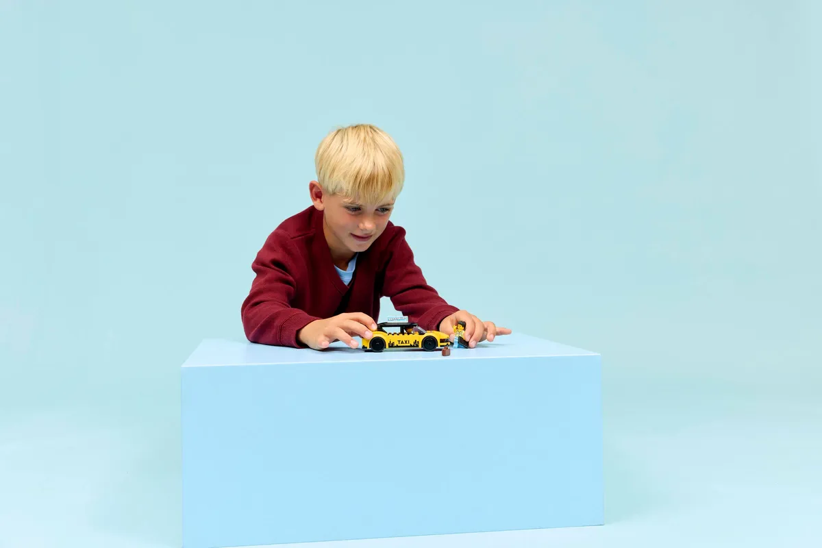 LEGO Yellow Taxi (60487) - Bild 6