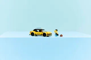 Gele taxi van LEGO – productfoto 9 van 12