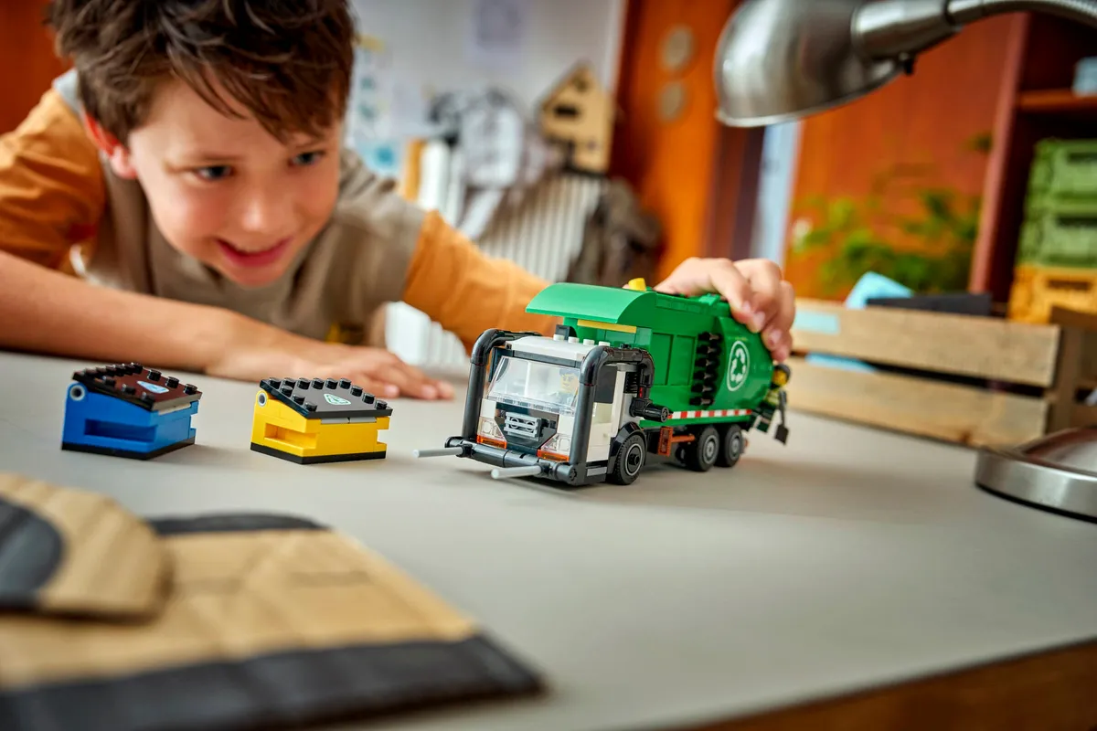 LEGO Recycling Truck (60495) - Bild 4