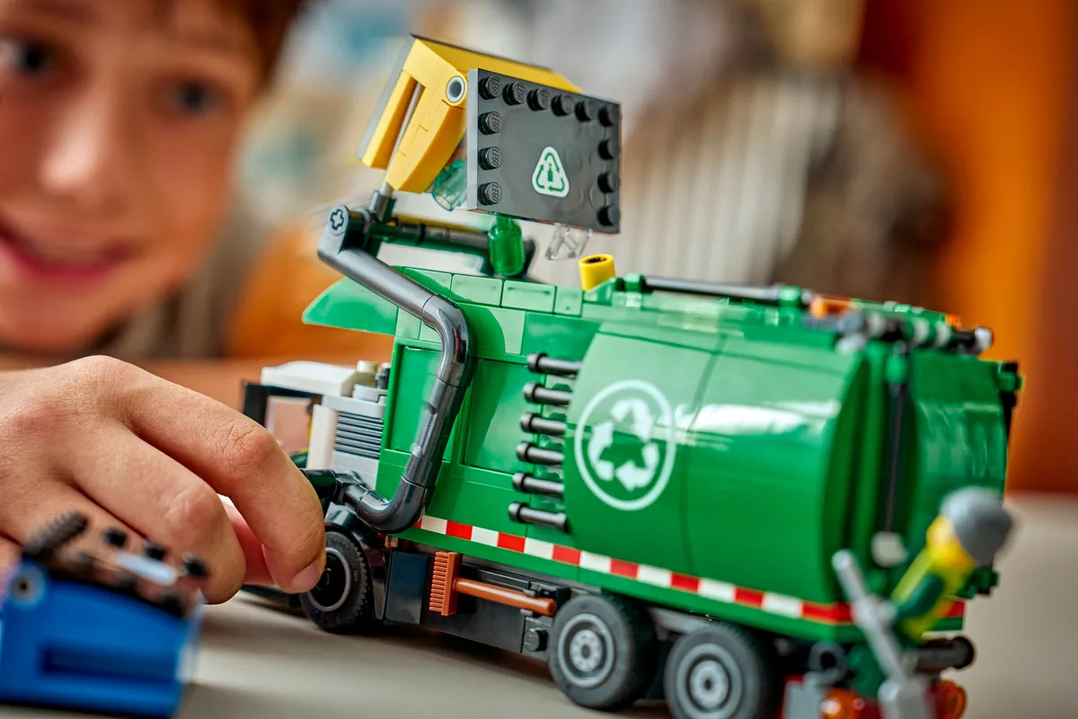 LEGO Recycling Truck (60495) - Bild 5