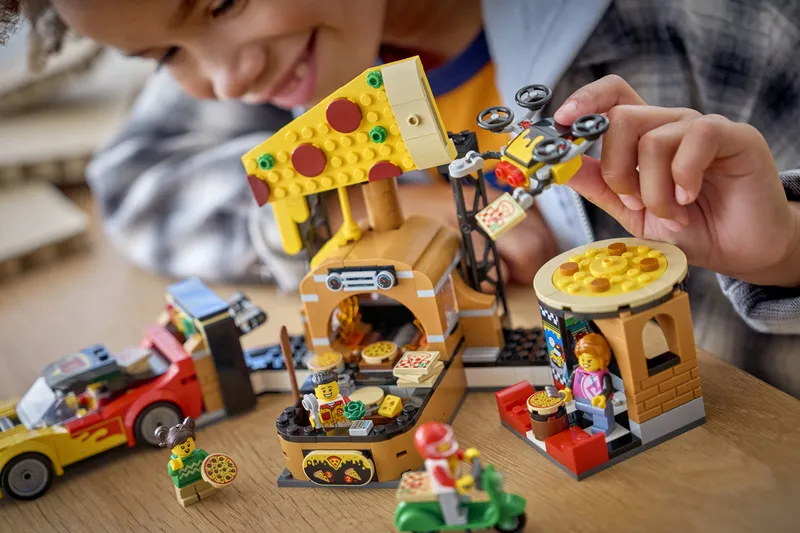 Pizza Delivery Experience with Vehicles von LEGO – Produktfoto 10 von 12