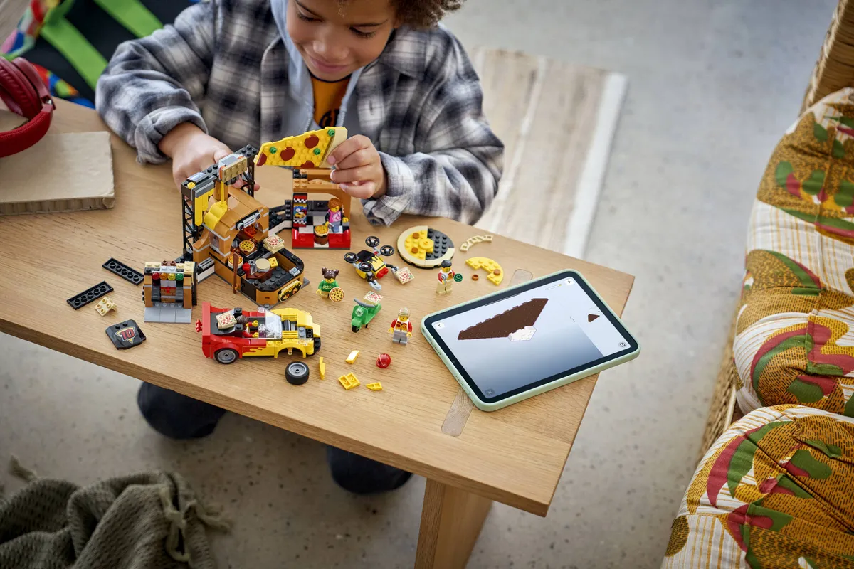 LEGO Pizza Delivery Experience with Vehicles (60496) - Bild 7
