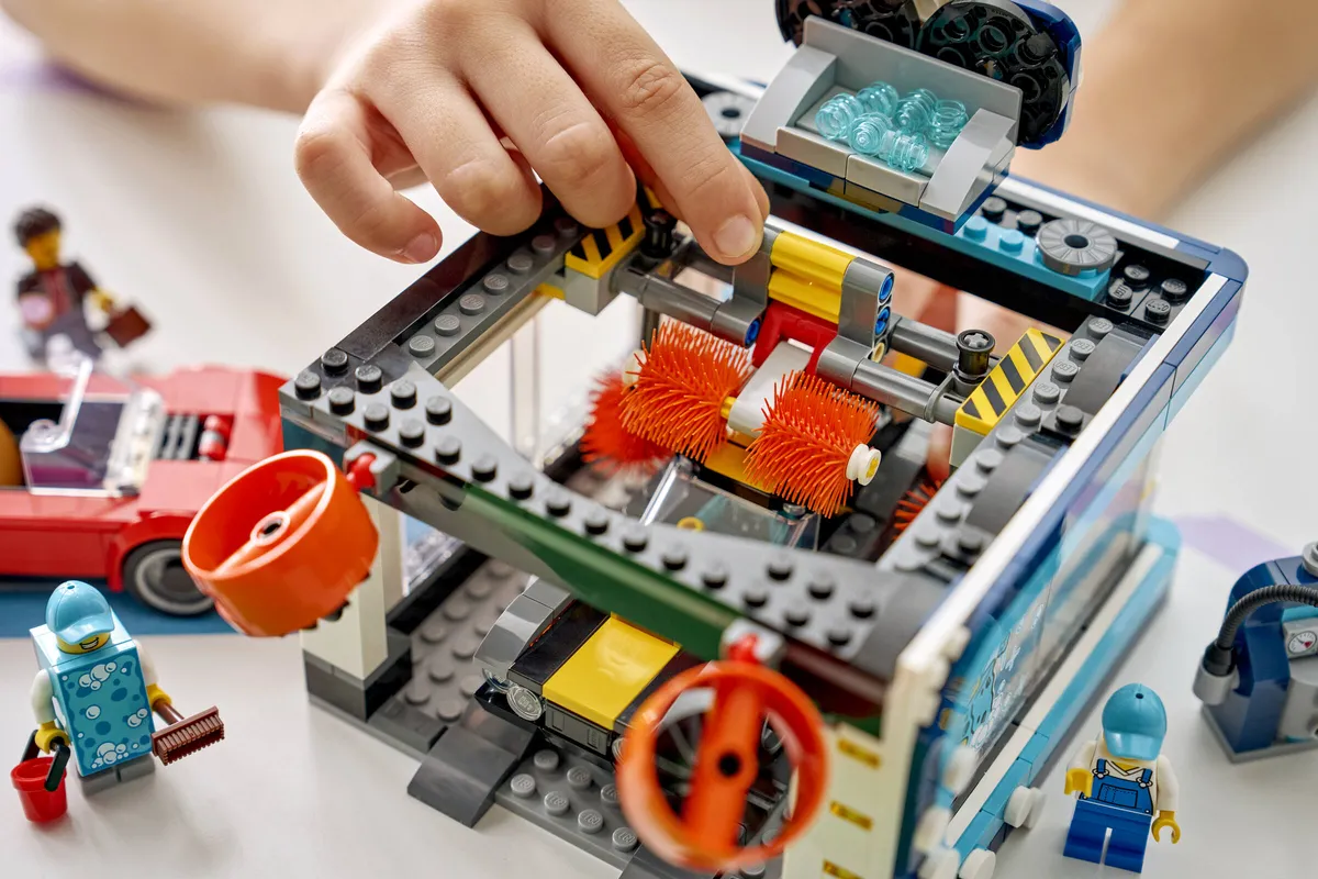 LEGO Drive-Through Car Wash (60497) - Bild 8