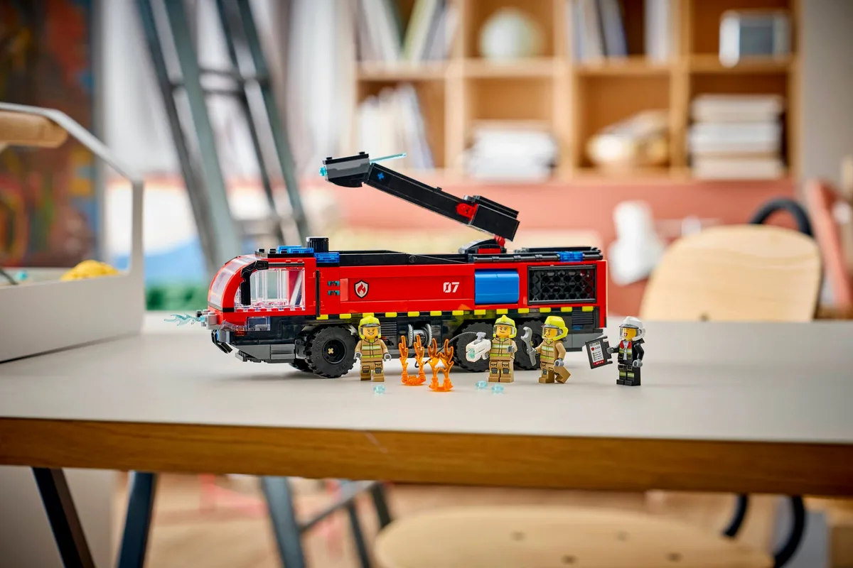 LEGO Airport Fire Truck (60499) - Bild 10