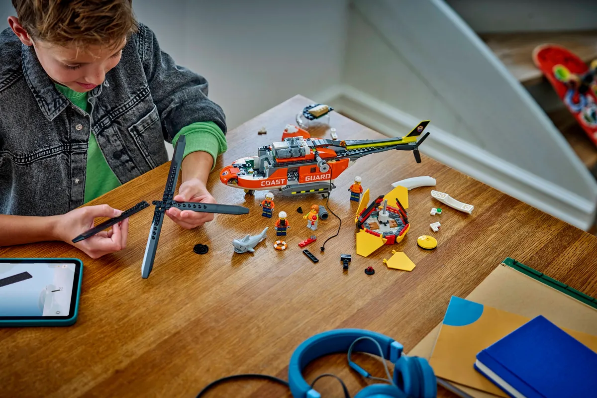 LEGO Coast Guard Helicopter (60503) - Bild 10