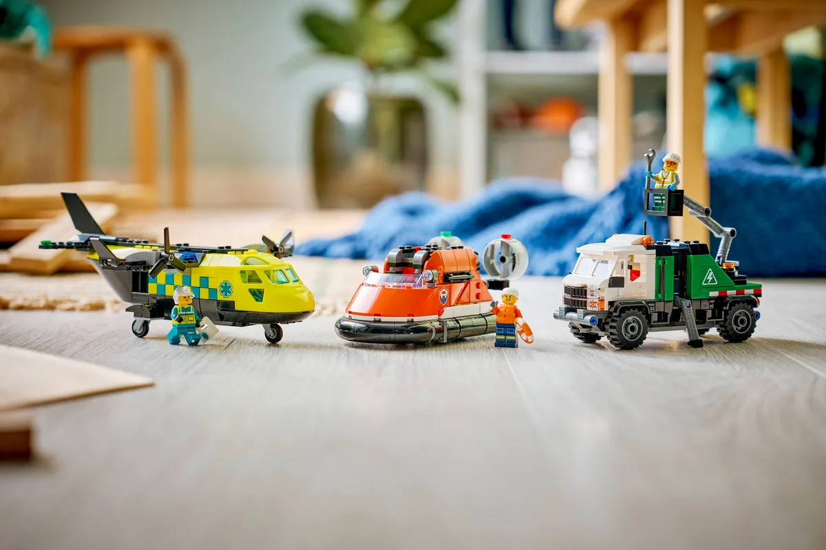 LEGO Airplane, Service Truck & Hovercraft Remix (60505) - Bild 9