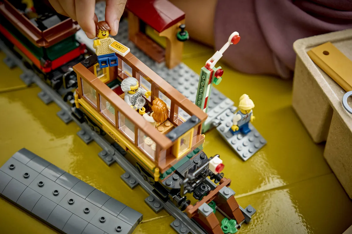 LEGO Vintage Steam Train (60511) - Bild 8