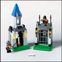 LEGO Guarded Treasury (6094)
