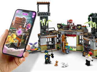 Newbury Abandoned Prison by LEGO – product photo 3 of 15