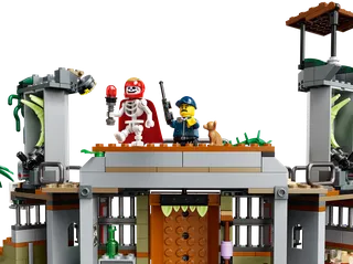 Newbury Abandoned Prison by LEGO – product photo 4 of 15