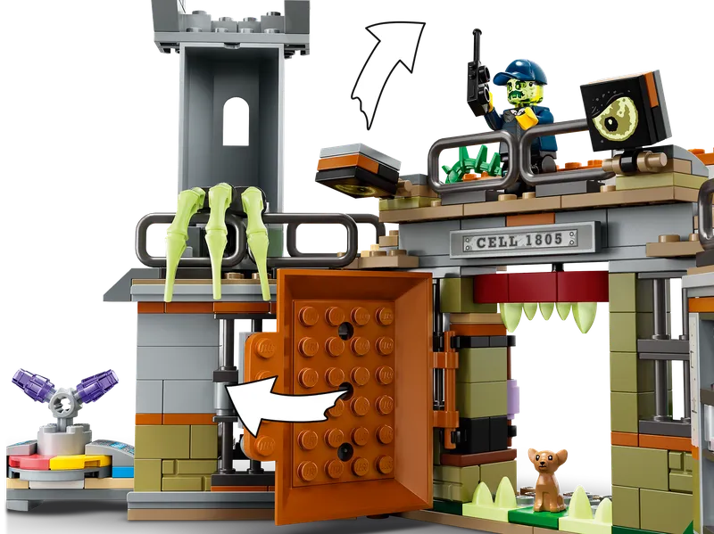 Newbury Abandoned Prison by LEGO – product photo 6 of 15