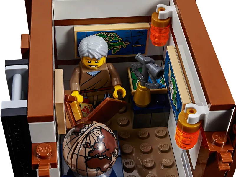 NINJAGO® City Docks by LEGO – product photo 8 of 15