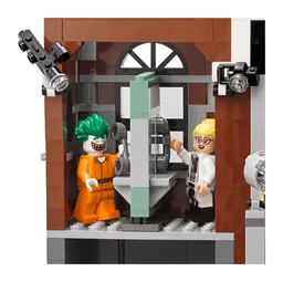 LEGO Arkham Asylum (70912) - image 5