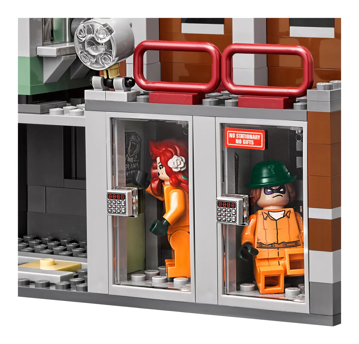 LEGO Arkham Asylum (70912) - image 8