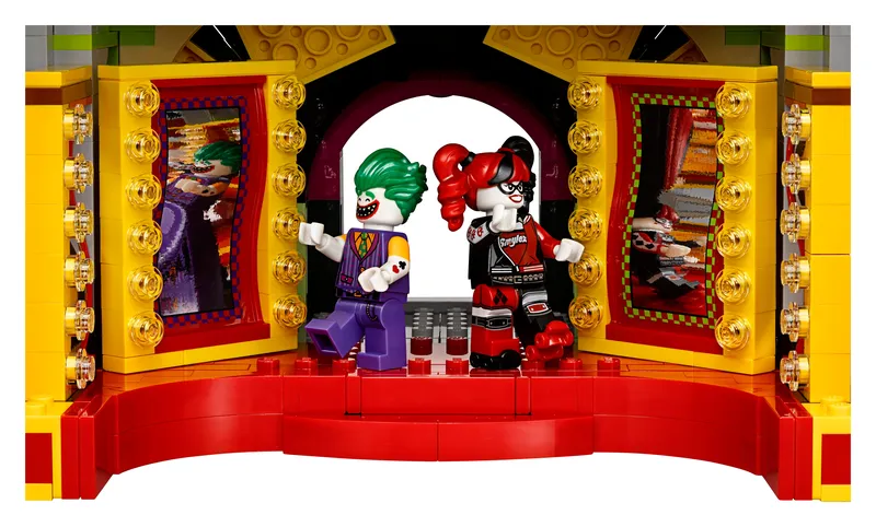 The Joker™ Manor by LEGO – product photo 11 of 25