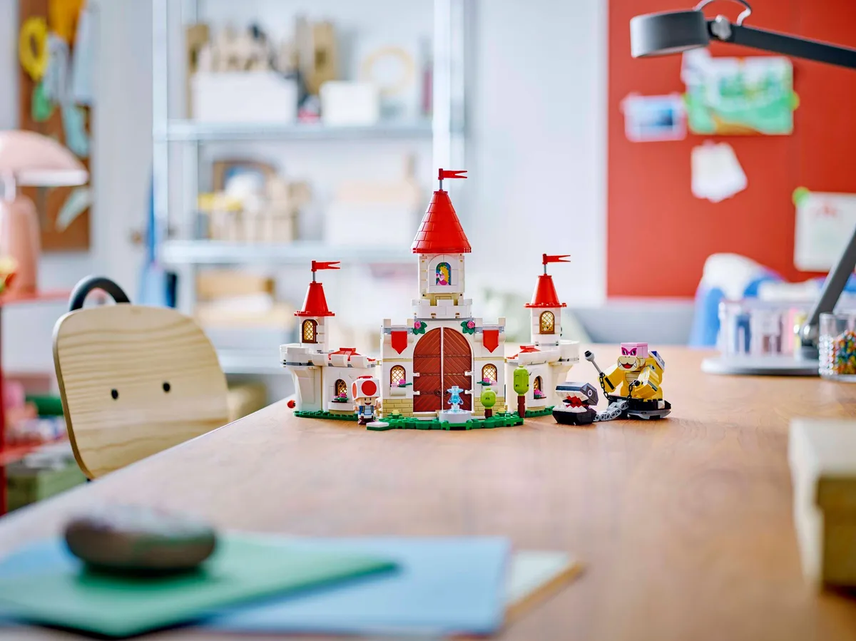 LEGO Battle with Roy at Peach's Castle (71435) - Bild 7