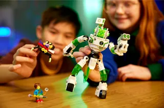 Mateo and Z-Blob the Robot van LEGO – productfoto 9 van 11