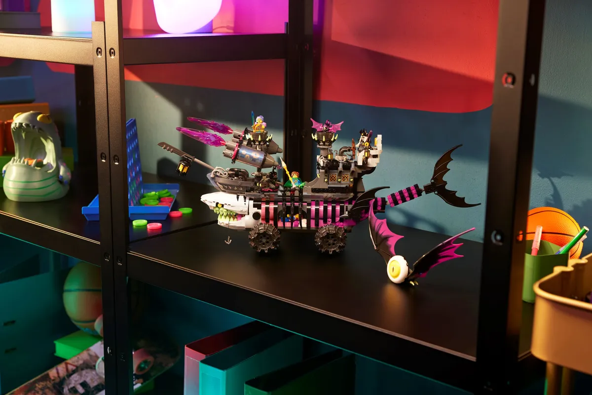 LEGO Nightmare Shark Ship (71469) - Bild 7