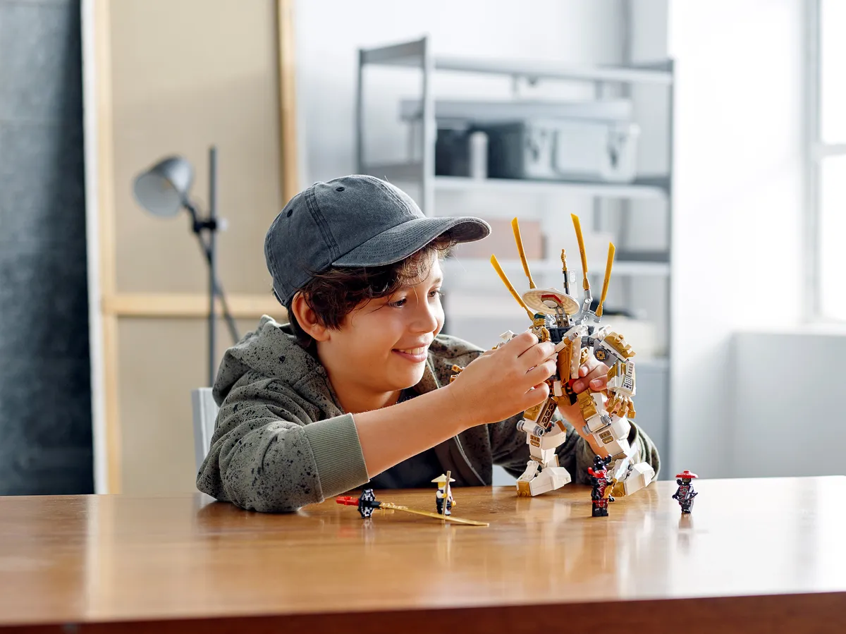 LEGO Golden Mech (71702) - image 8