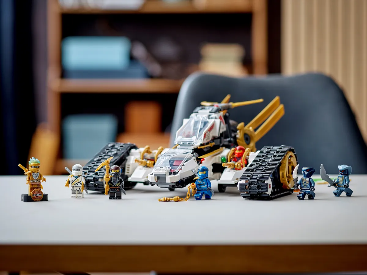 LEGO Ultra Sonic Raider (71739) - image 12