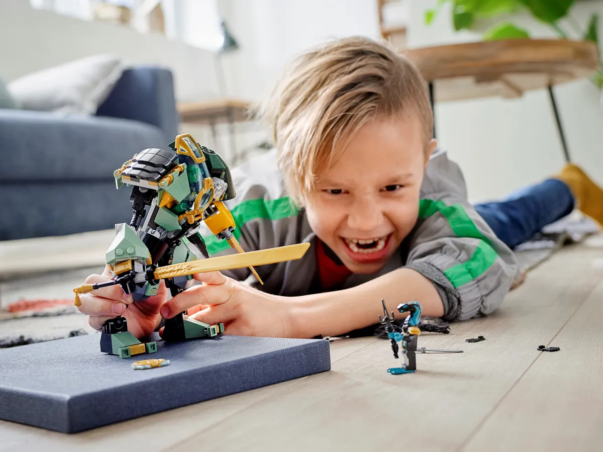 LEGO Lloyd's Hydro Mech (71750) - image 9