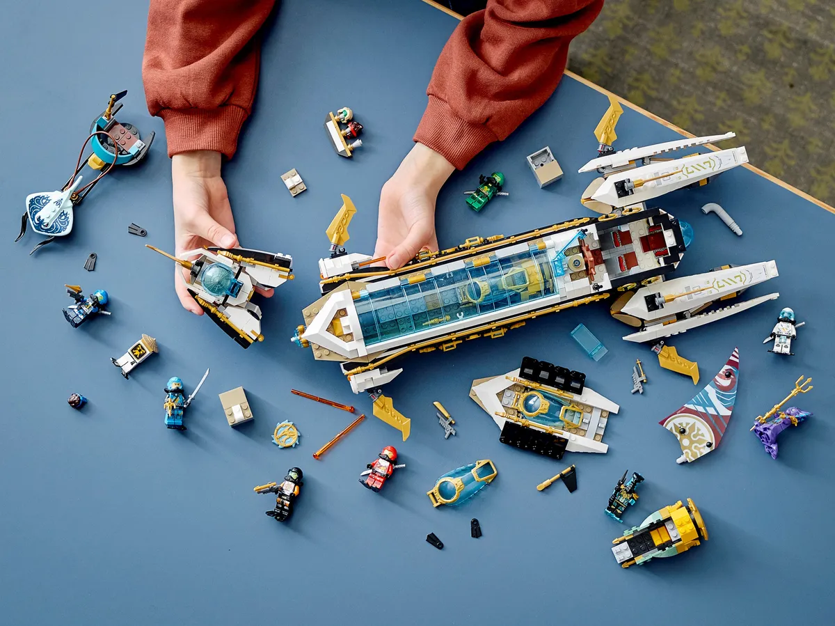 LEGO Hydro Bounty (71756) - image 9