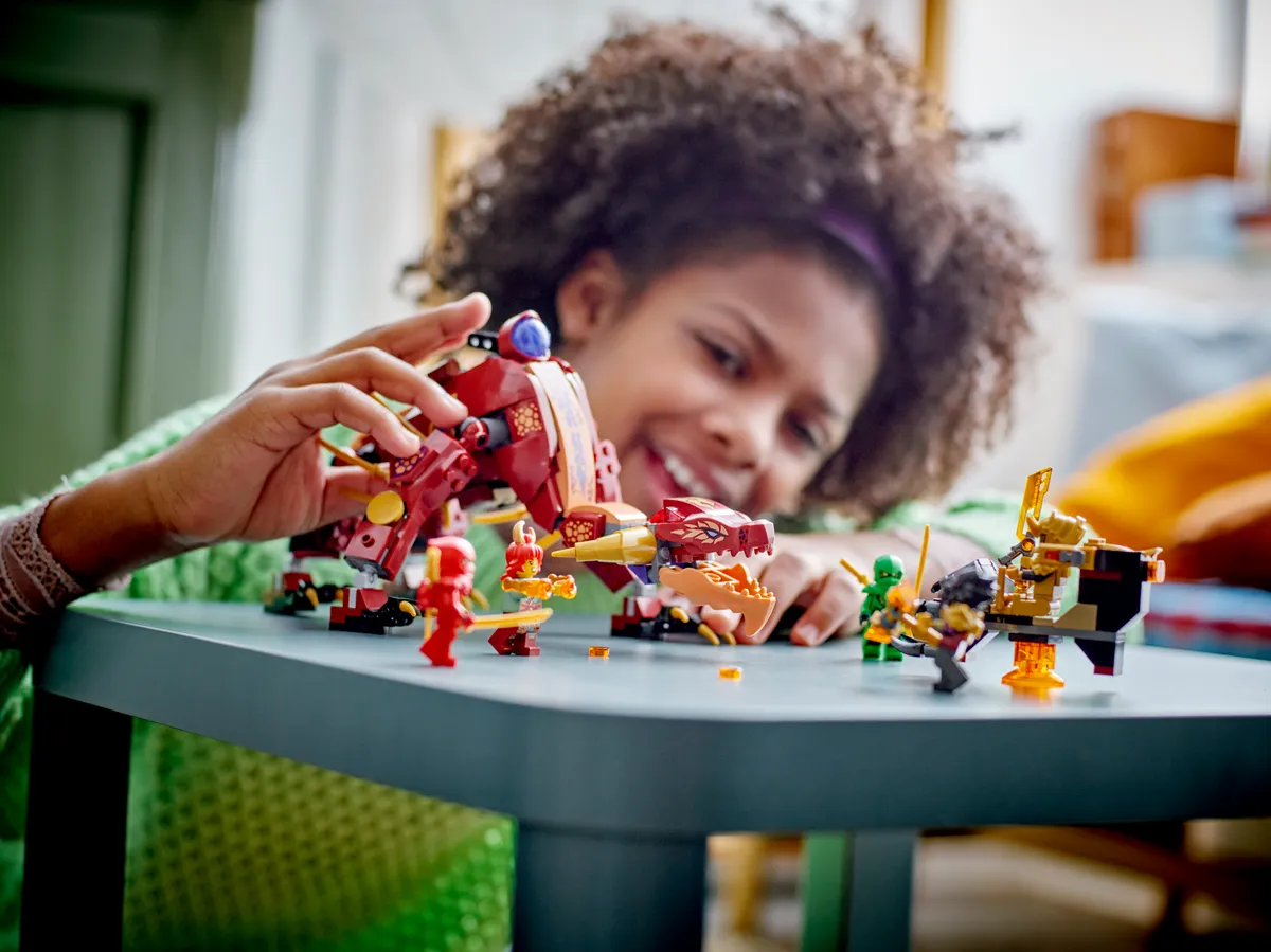 LEGO Heatwave Transforming Lava Dragon (71793) - image 9