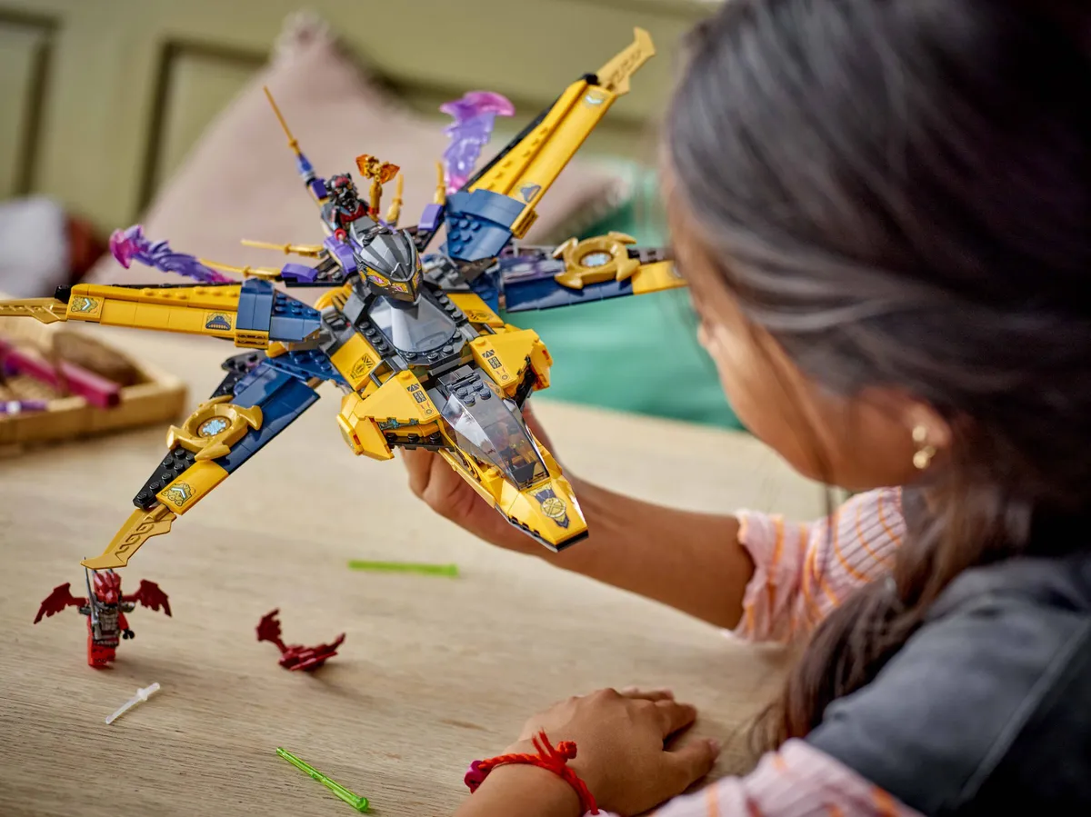 LEGO Ras and Arin's Super Storm Jet (71833) - Bild 5