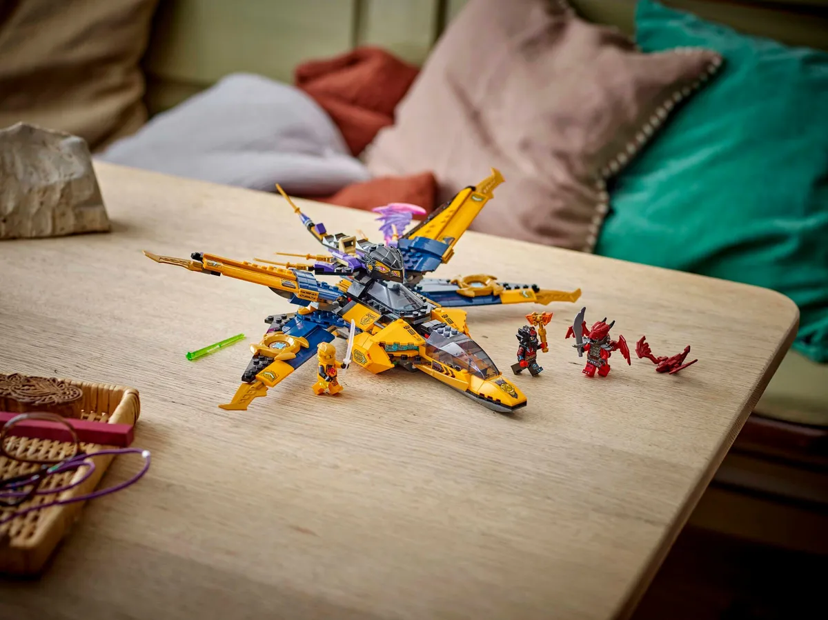 LEGO Ras and Arin's Super Storm Jet (71833) - Bild 7