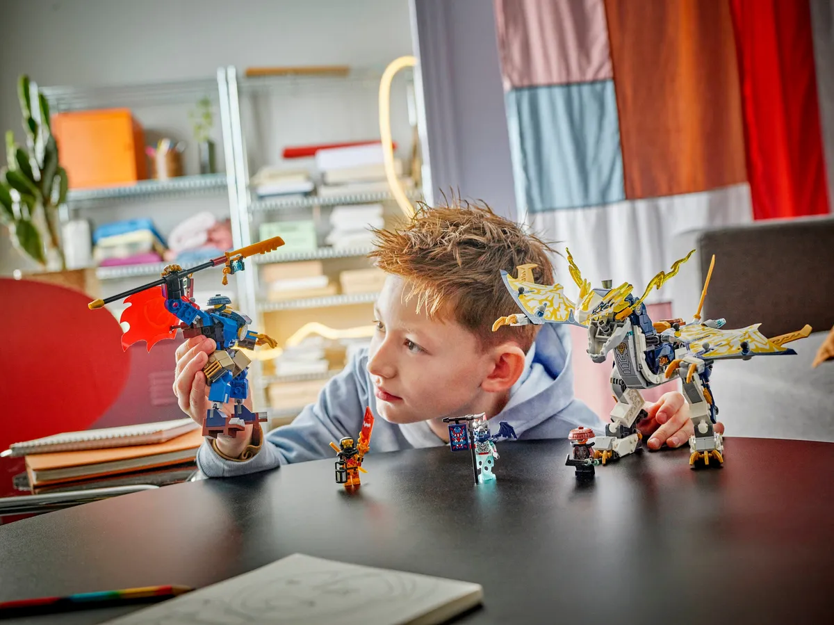 LEGO Rogue's Mech Dragon Rider (71843) - afbeelding 6
