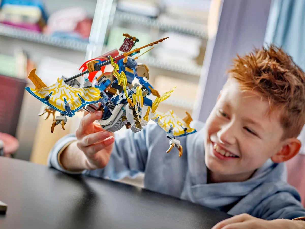 LEGO Rogue's Mech Dragon Rider (71843) - afbeelding 7