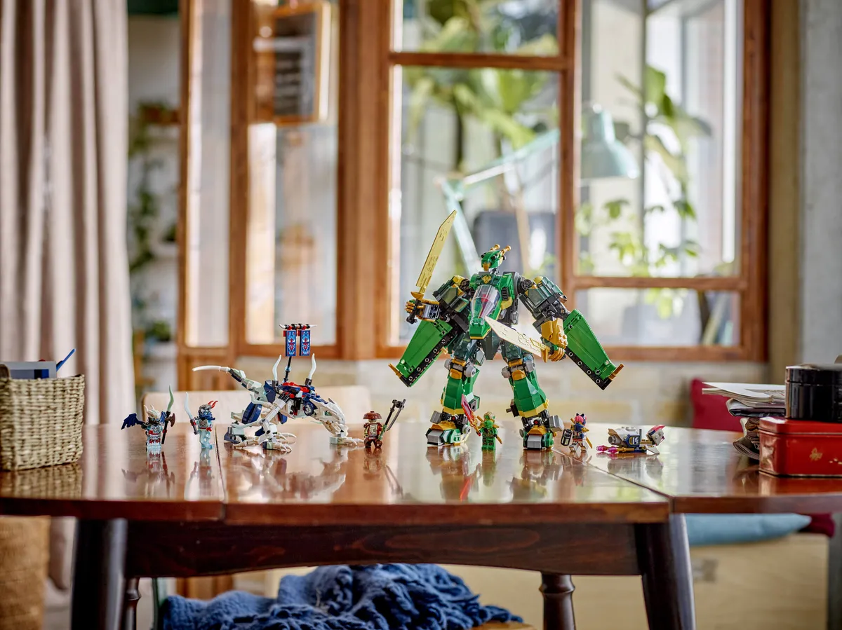 LEGO Lloyd’s Jet Mech (71845) - afbeelding 9