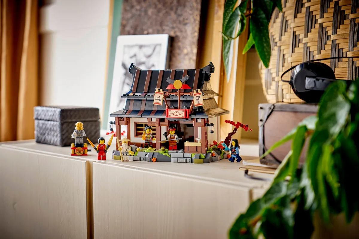 LEGO Four Weapons Blacksmith 15th Anniversary (71858) - Bild 10