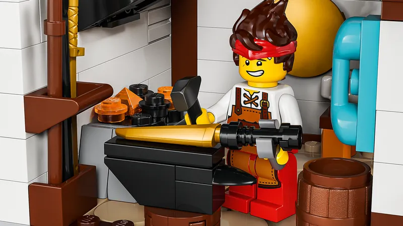 Four Weapons Blacksmith 15th Anniversary von LEGO – Produktfoto 6 von 13