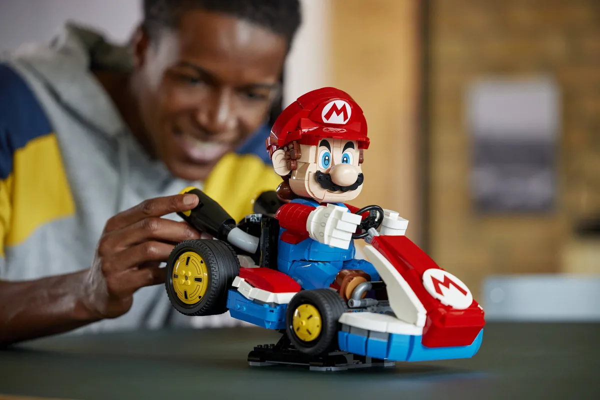LEGO Mario Kart™ – Mario & Standard Kart (72037) - Bild 6